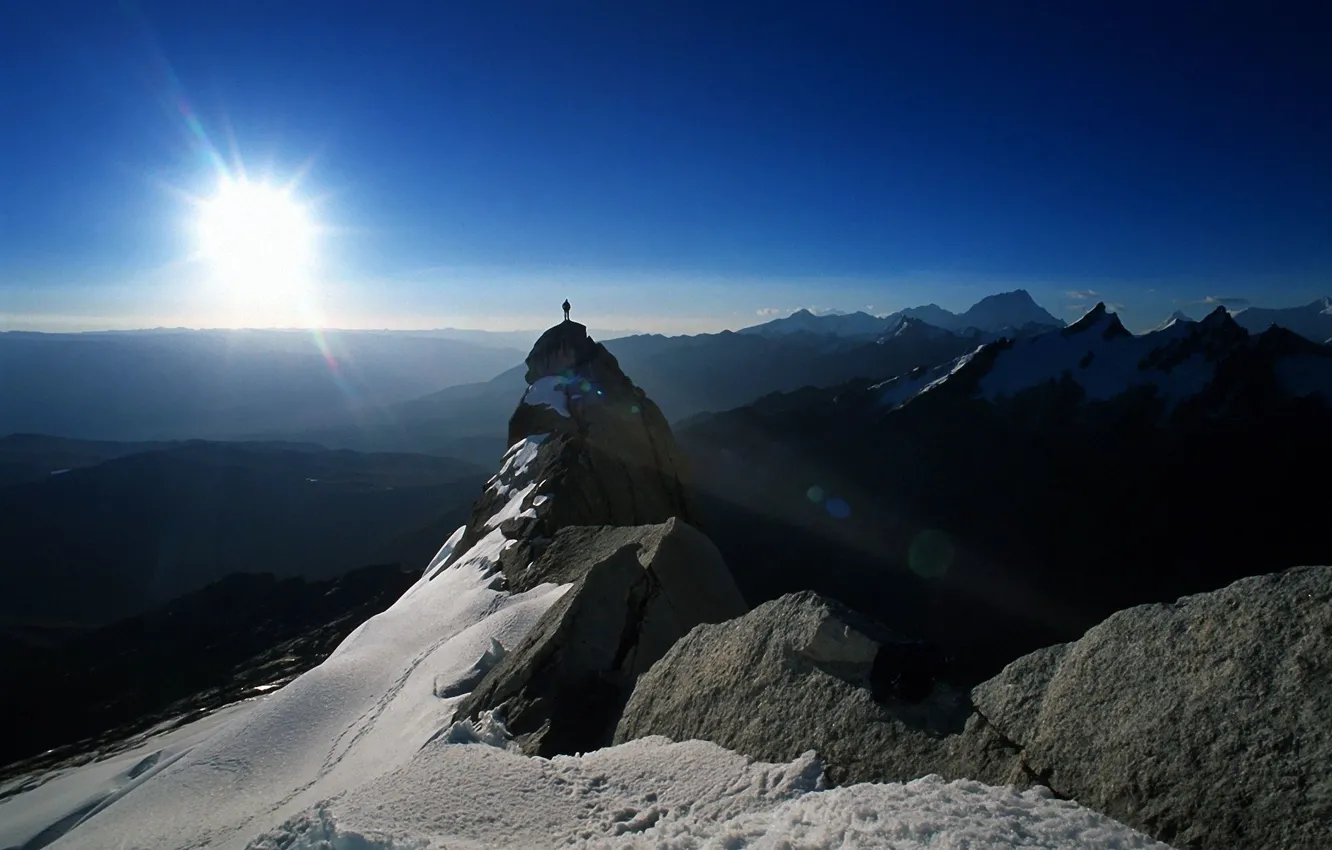 Фото обои mountain, snow, man, nebo, skali