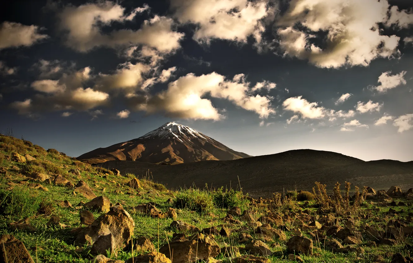 Фото обои облака, горы, камни, Iran