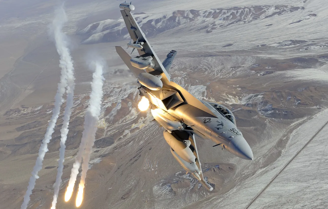 Фото обои выстрел, истребитель, полёт, EA-18G, f-18, flares, Growler, hornet
