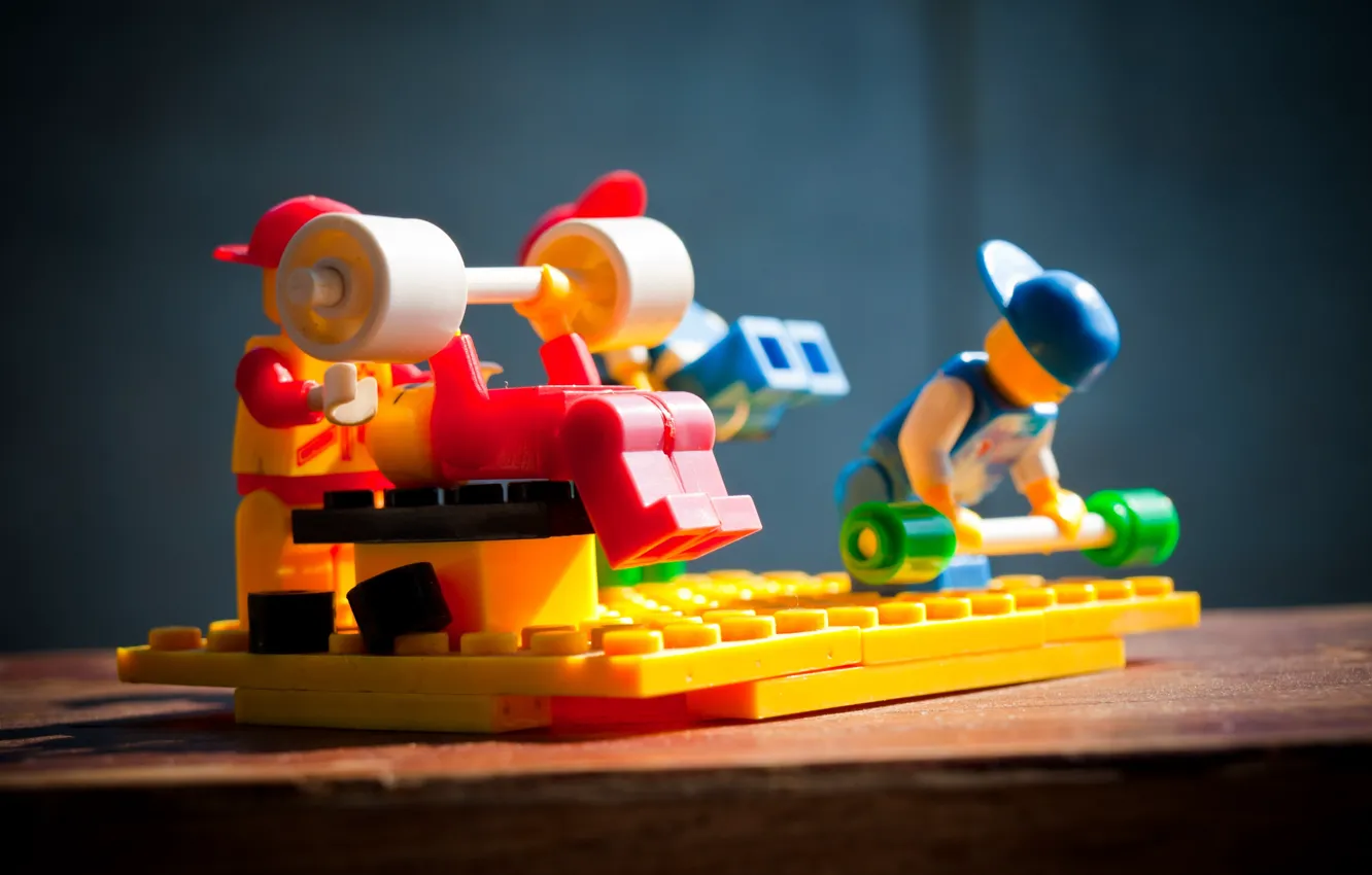 Фото обои макро, спорт, игрушки, конструктор, lego, штанга, Качки, качалка