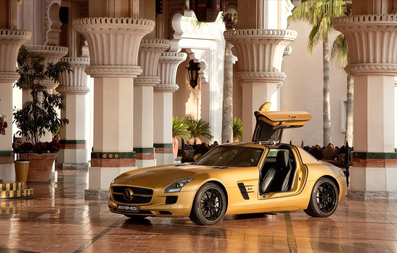 Фото обои Mercedes-Benz, Мерседес, gold, дворец, sls amg, дубай, dubai