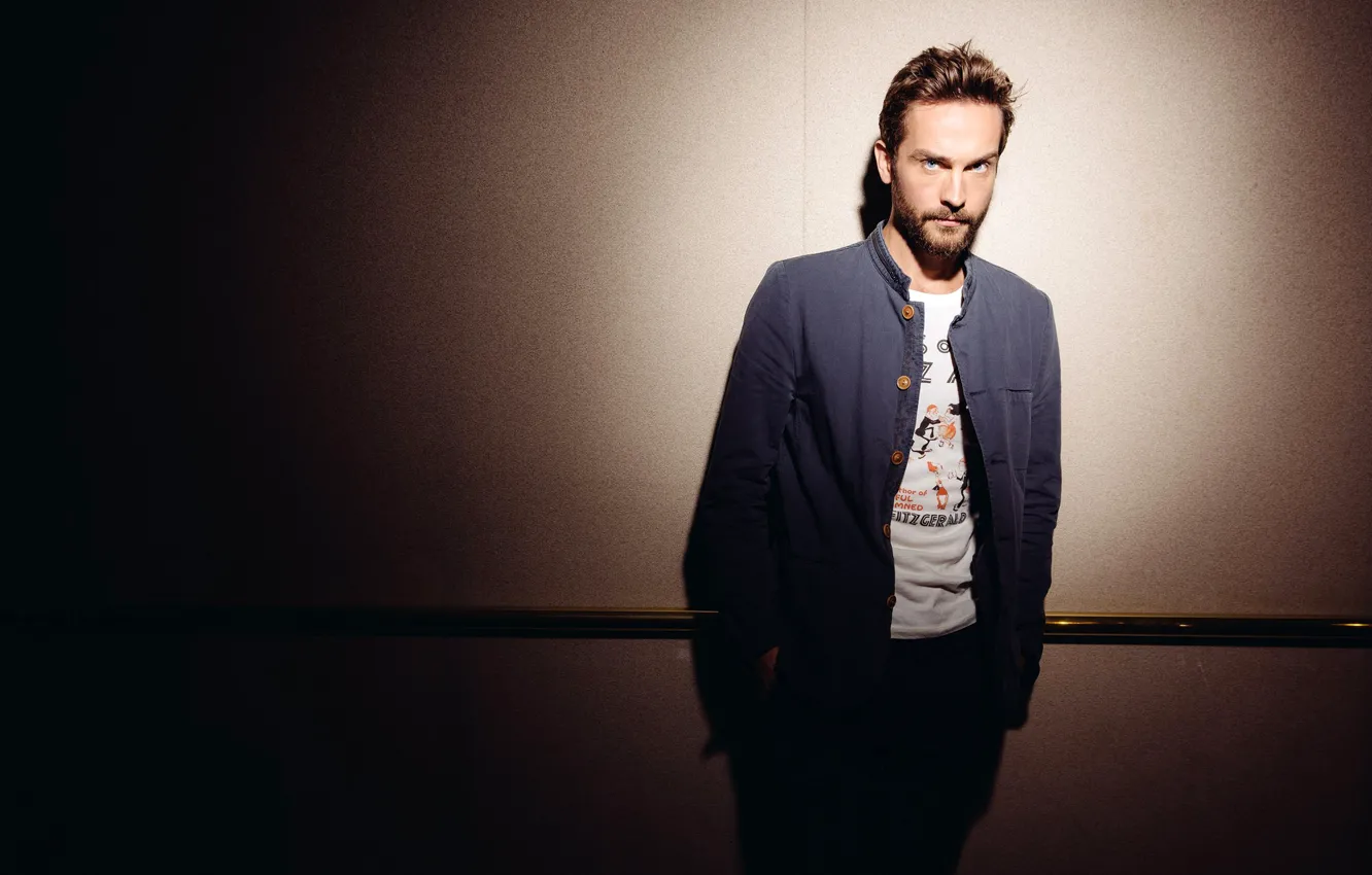 Фото обои актер, мужчина, сериал, Tom Mison, Sleepy Hollow, Том Мисон, Сонная лощина, Икабод Крейн