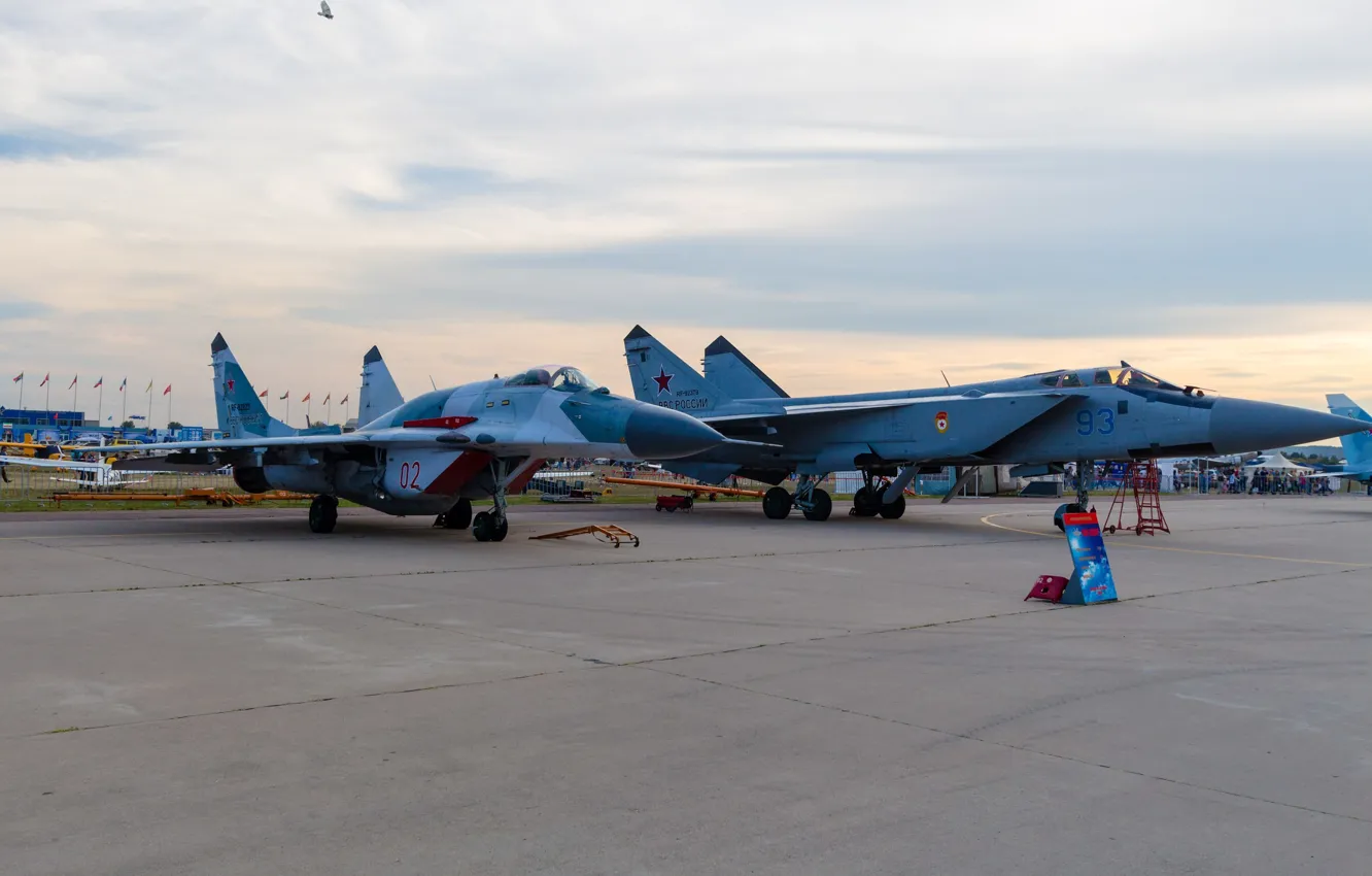 Фото обои Истребитель, ВВС, России, МиГ-29, Перехватчик, МиГ-31, Микоян, МАКС