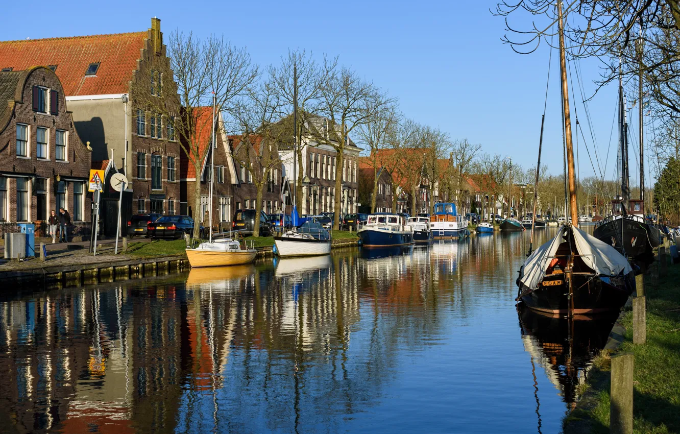 Фото обои небо, солнце, деревья, дома, лодки, канал, Нидерланды, катера