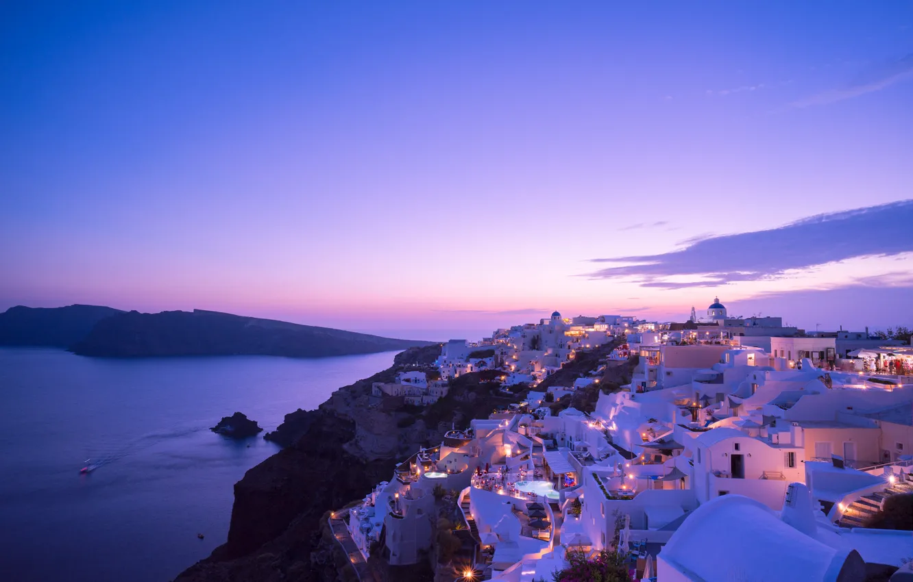 Фото обои море, закат, огни, дома, вечер, Санторини, Греция, остров Тира
