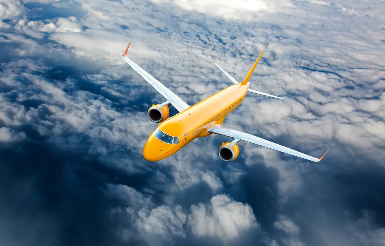 Фото обои облака, жёлтый, высота, самолёт, летит, в небе, пассажирский