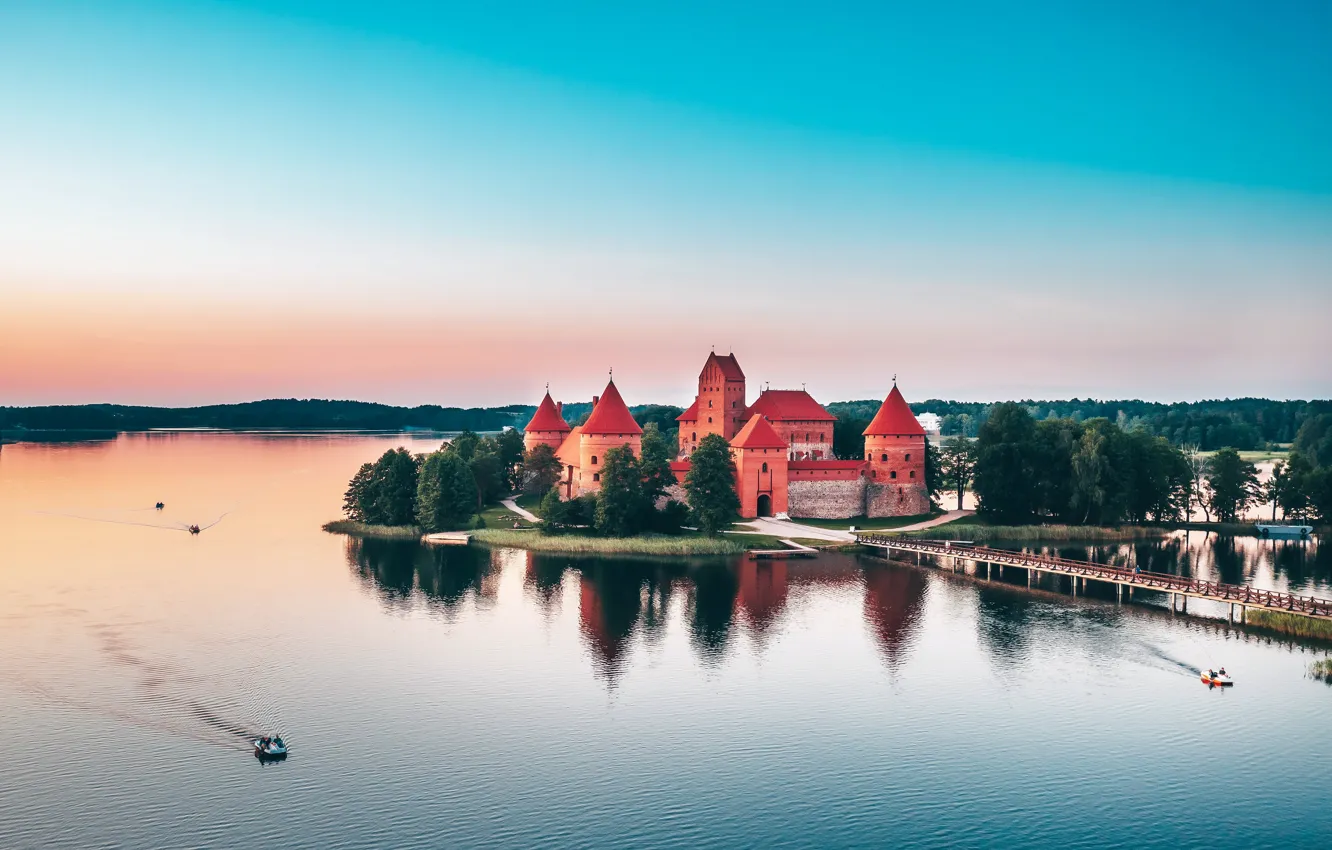 Фото обои Trakai, Lietuva, pilis, ežeras