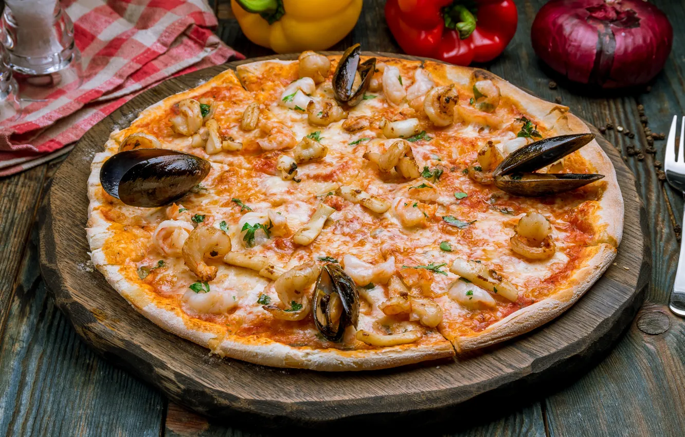 Фото обои еда, сыр, лук, пицца, морепродукты, тесто, перец болгарский