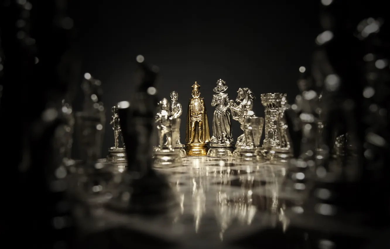 Фото обои dark, silver, game, gold, woman, man, chess, board