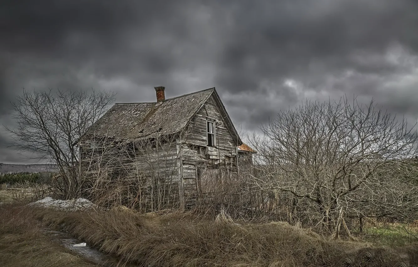 Туч жилищ. Деревня пасмурно. Туч жилищ. Готика мельница смерч. Туч жилищ.
