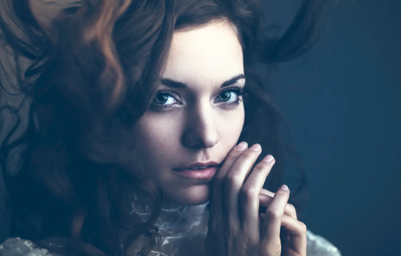 Фото обои взгляд, портрет, Sarah