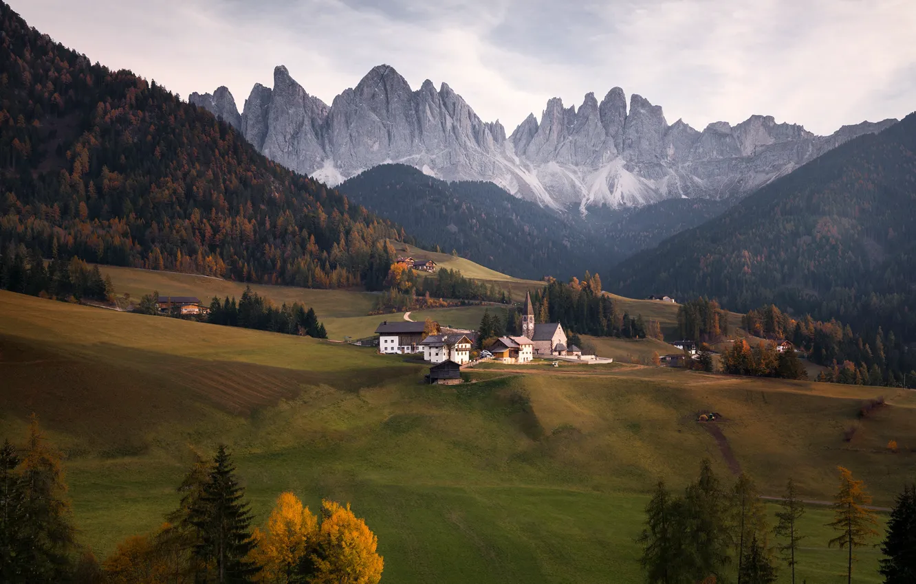Фото обои осень, пейзаж, горы, природа, дома, деревня, Италия, церковь