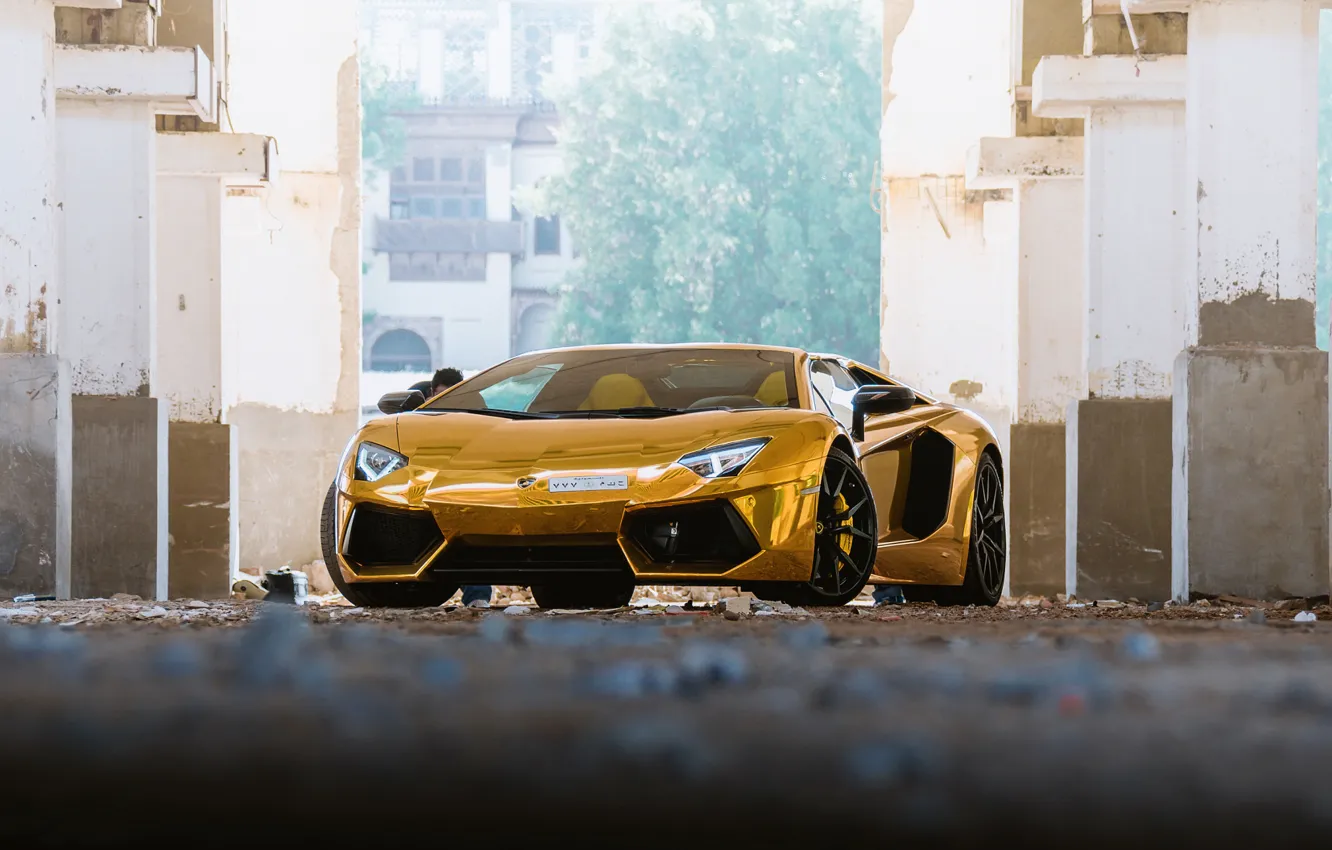 Фото обои Roadster, Lamborghini, Golden, Aventador