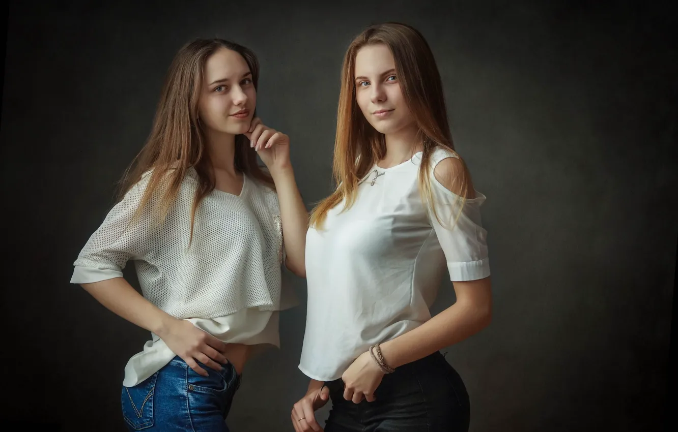 Фото обои две девушки, подружки, Илья Филимошин