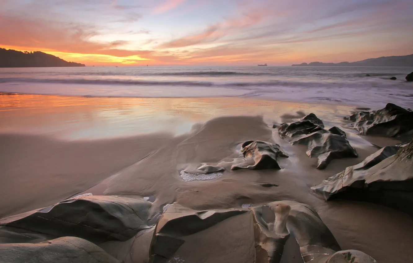 Фото обои песок, море, вода, камни, океан, берег, побережье, камень
