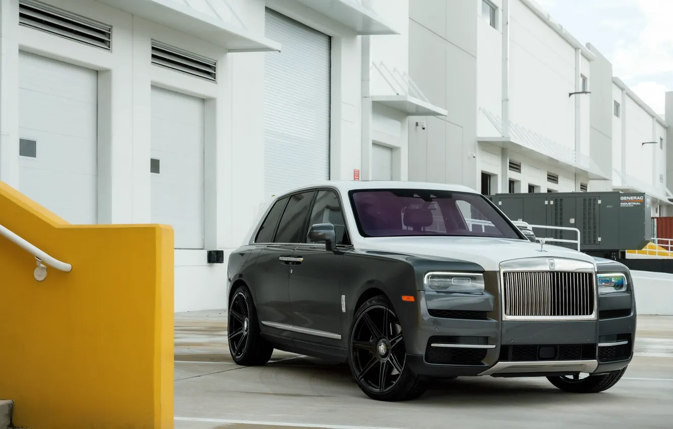 Фото обои Rolls Royce, Lux, Gray, SUV, Silver, Cullinan