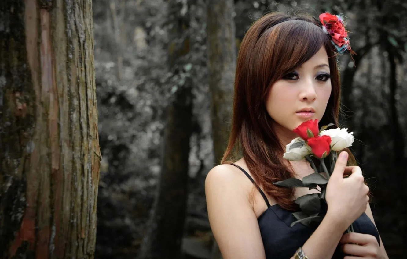 Фото обои девушка, цветы, лицо, фото, руки, азиатка, mikako zhang kaijie