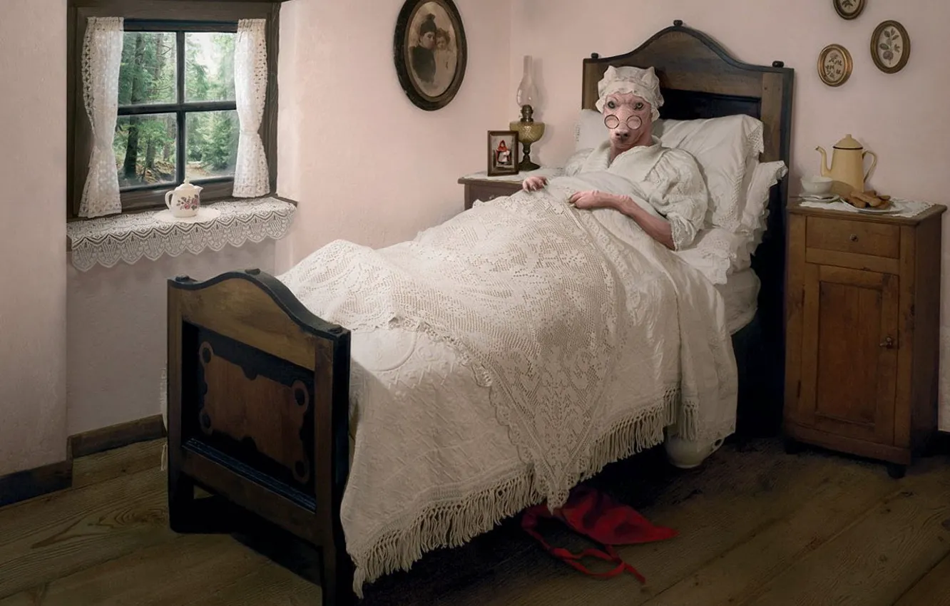 Фото обои кровать, волк, бабушка, сказка