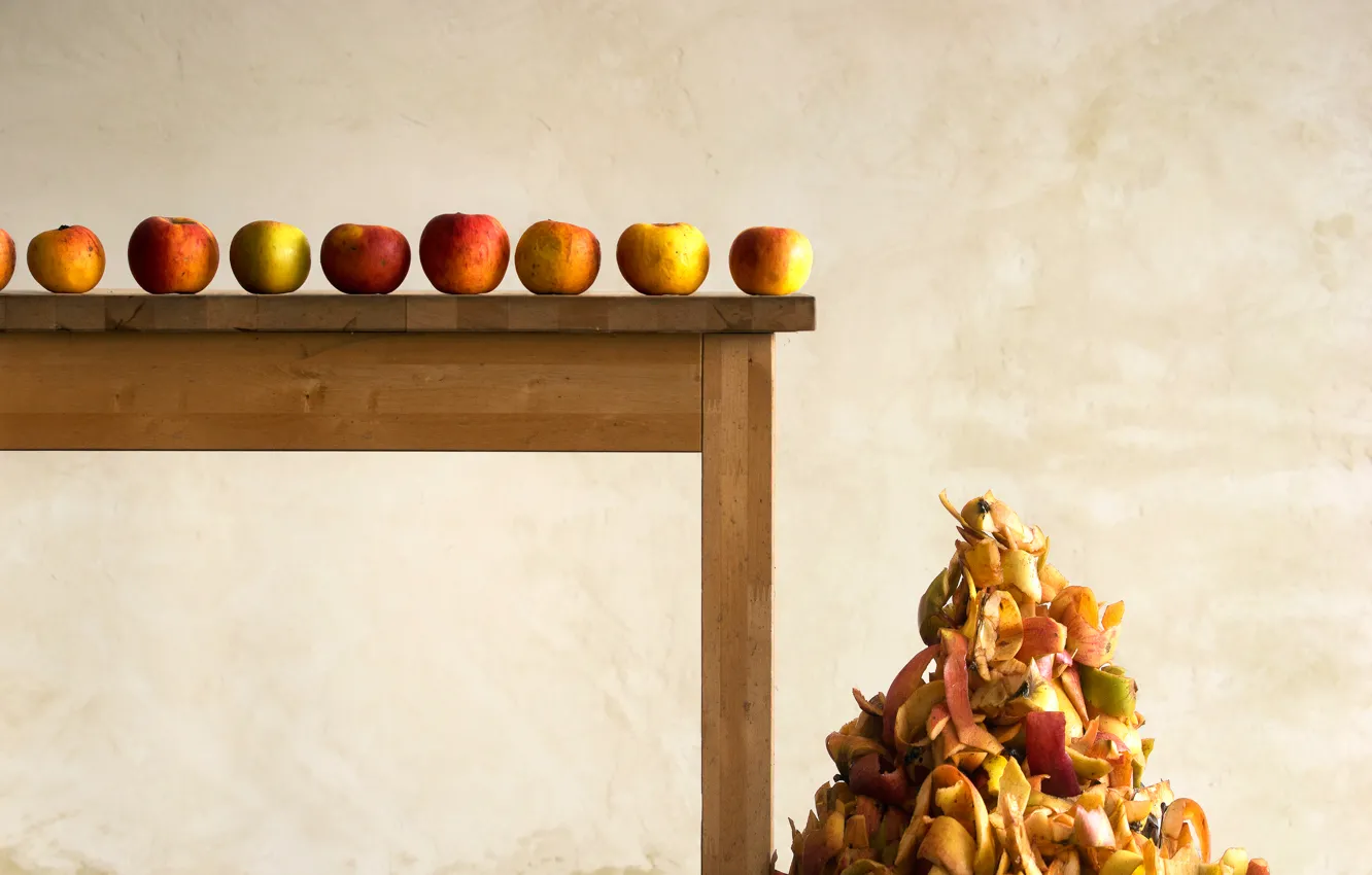 Фото обои стол, яблоки, кожура