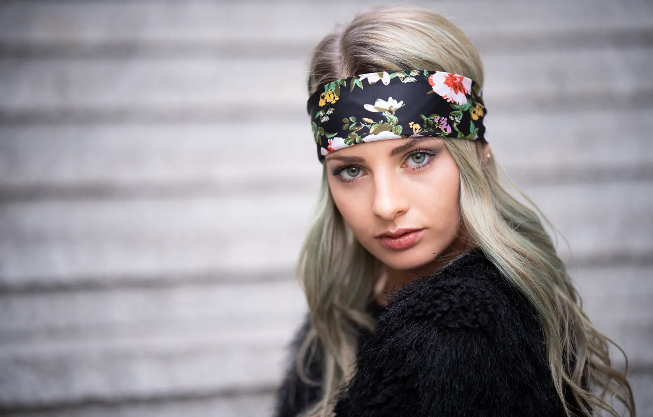 Фото обои взгляд, девушка, волосы