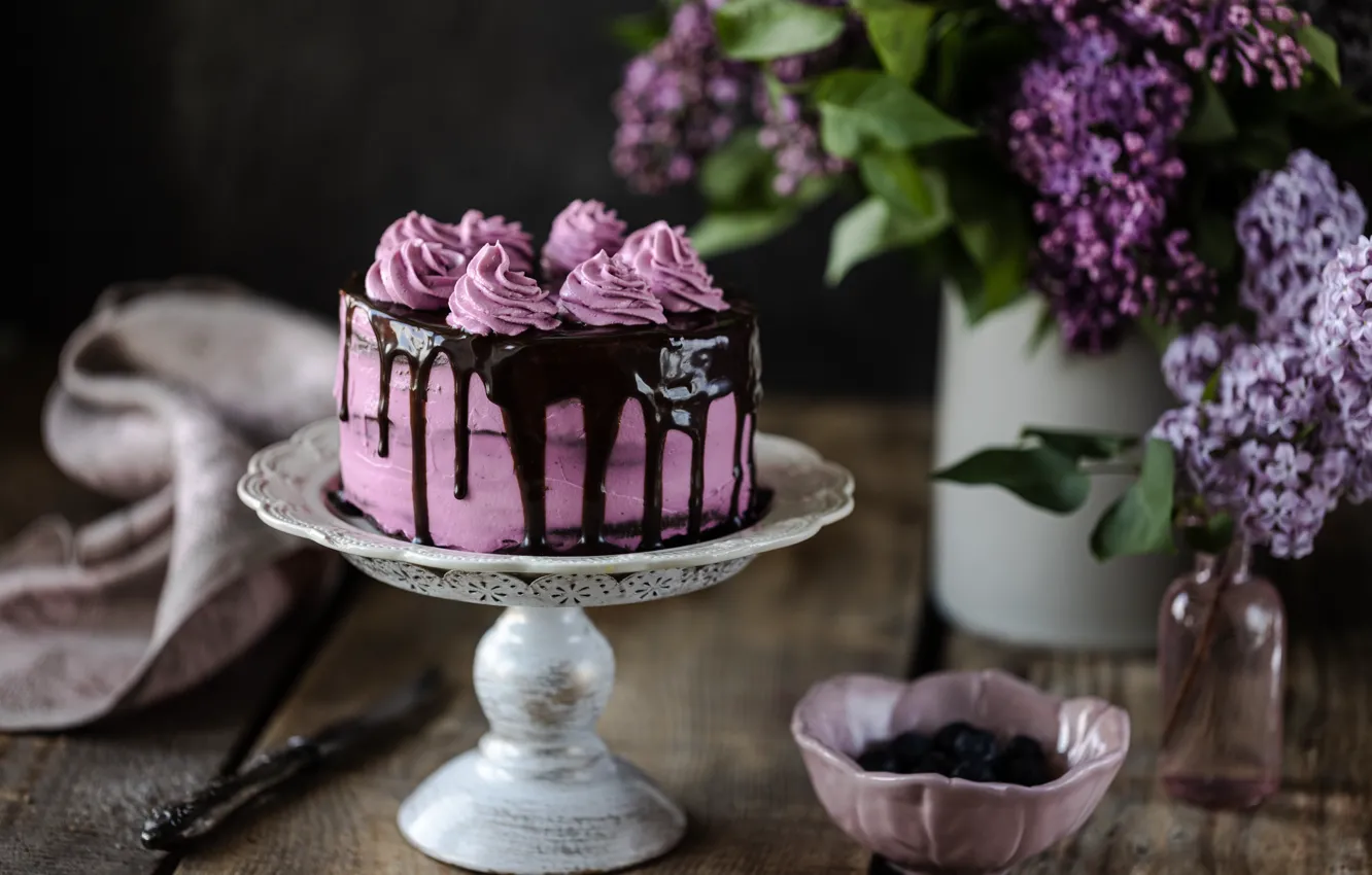 Фото обои цветы, торт, ваза, сирень, шоколадный, Karina Klachuk