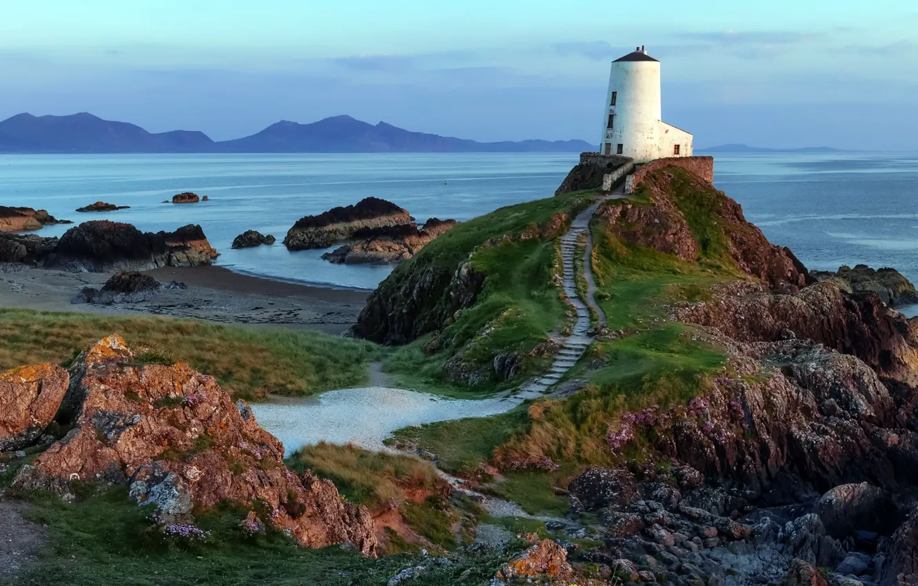 Фото обои Wales, Anglesey, Twr Mawr Lighthouse