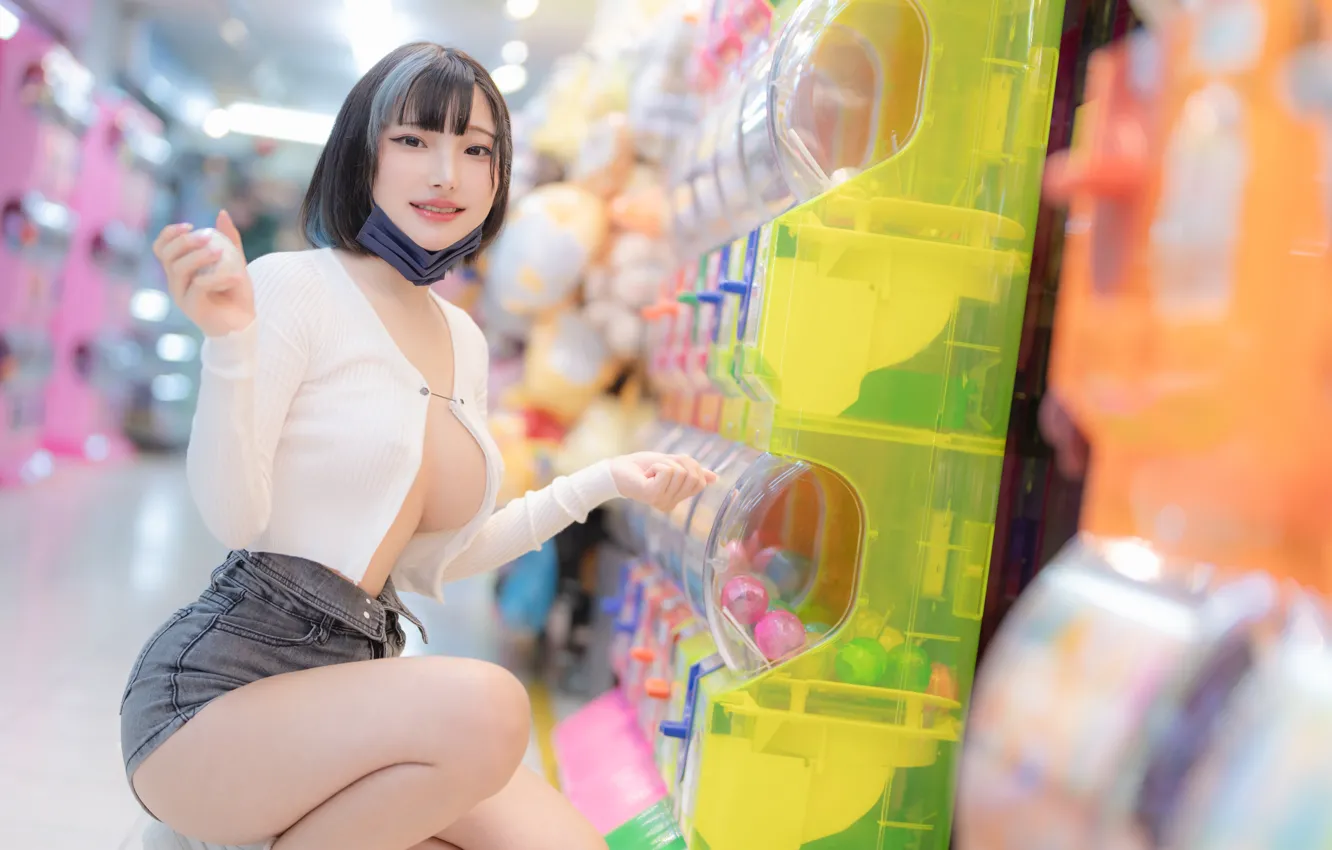 Фото обои boobs, model, stores, women, brunette, asian, smiling, no bra