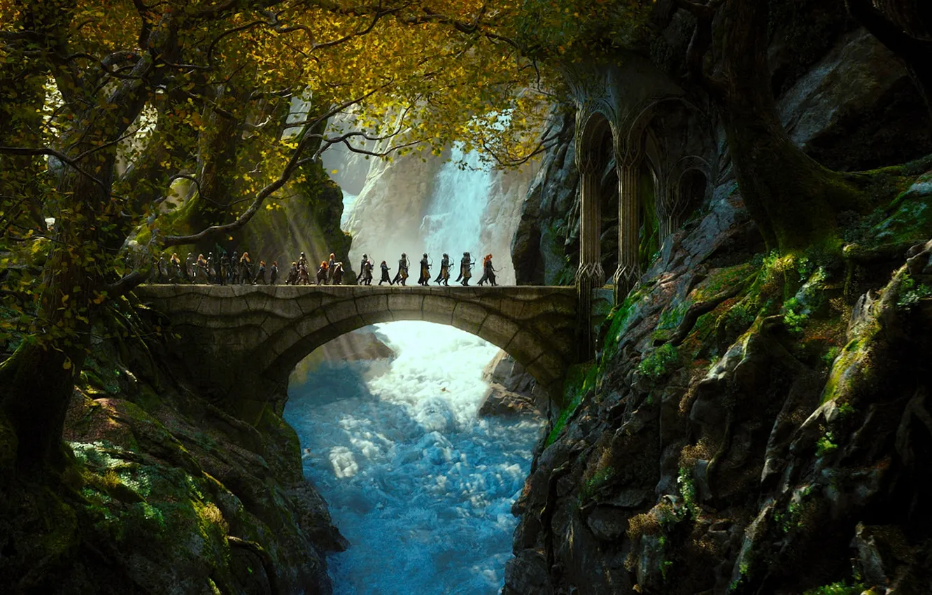 Фото обои лес, эльфы, гномы, плен, отряд, Legolas, Хоббит, The Hobbit