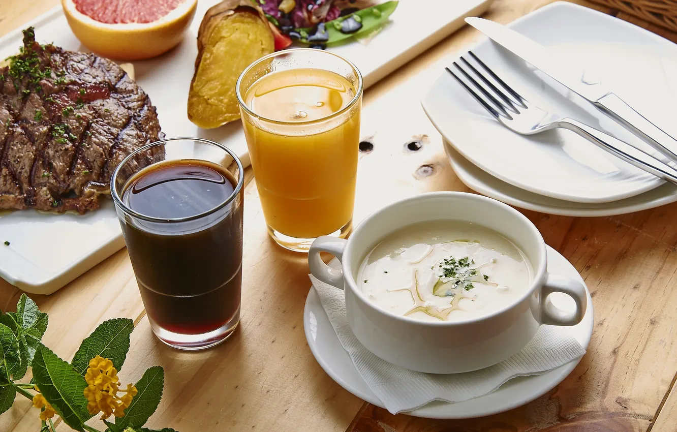 Фото обои сок, суп, мясо, тарелки