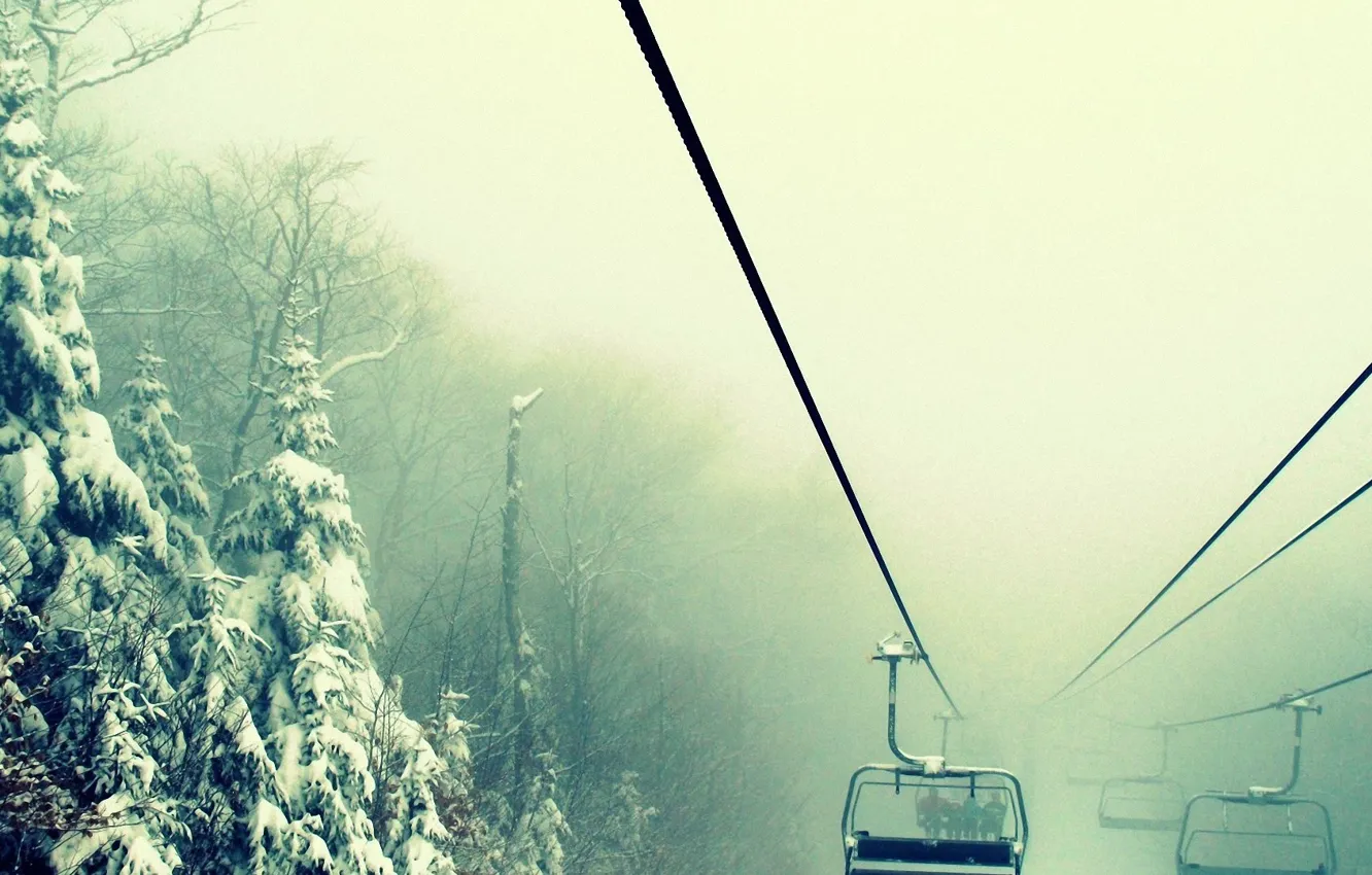 Фото обои зима, лес, снег, лыжи, подъемник