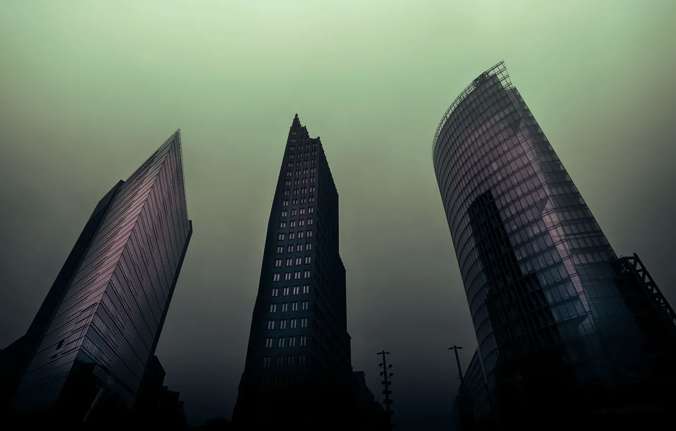 Фото обои Gotham City, 3 musketeers, Sun Reflection