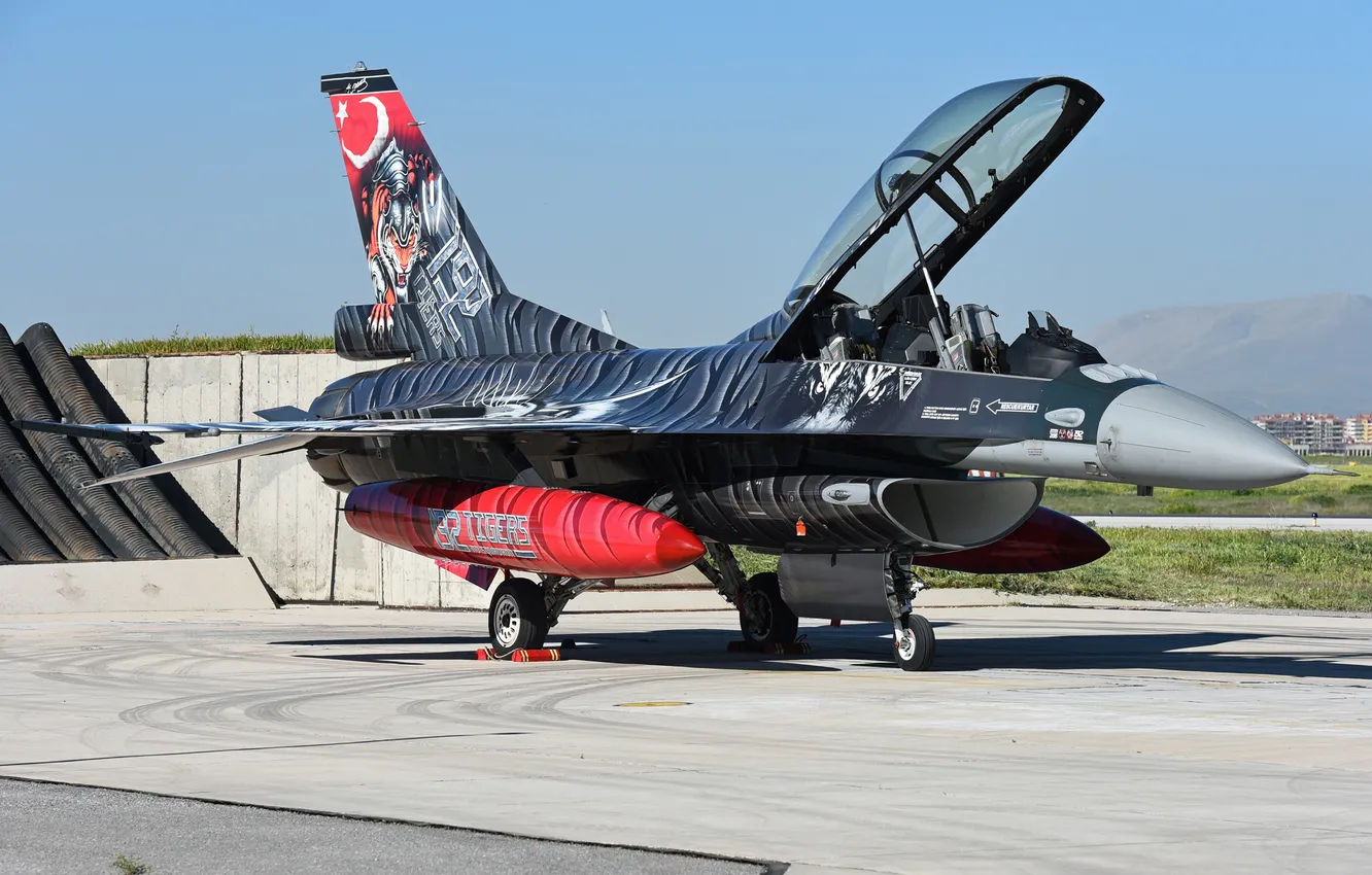 Фото обои аэродром, Fighting Falcon, «Файтинг Фалкон», F-16D