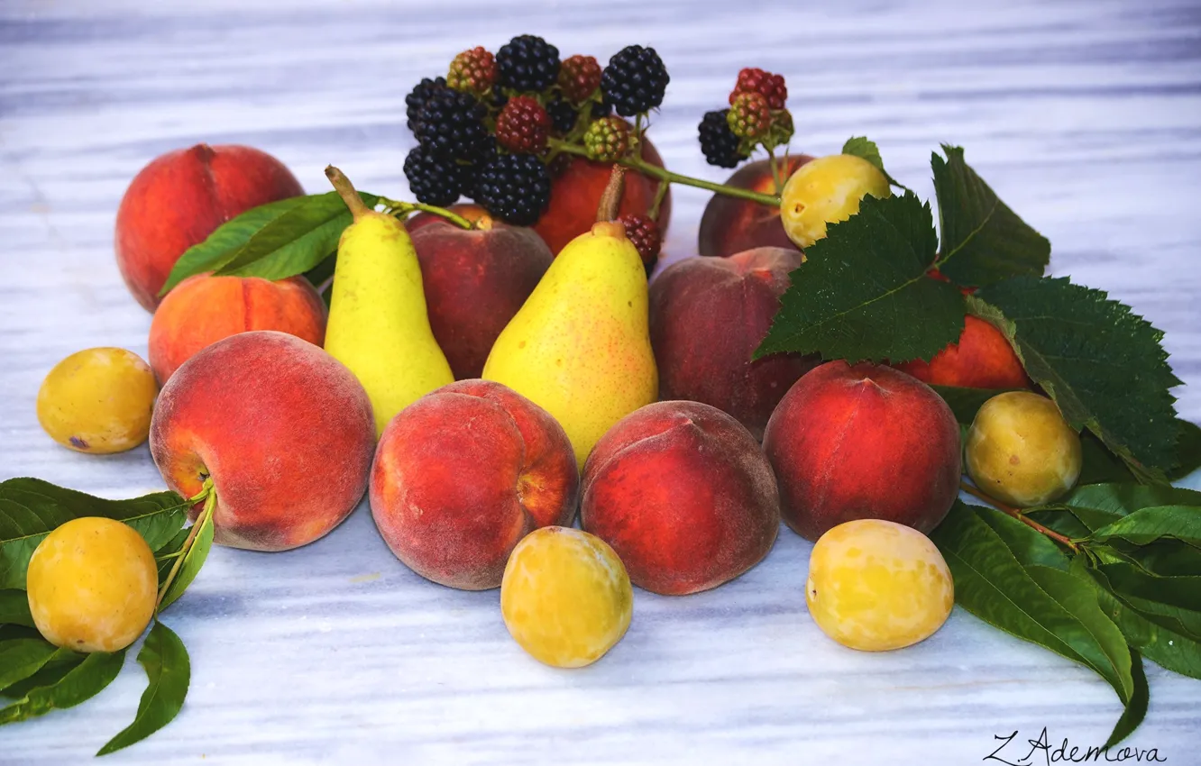 Фото обои фрукты, персики, груши, ежевика, алыча