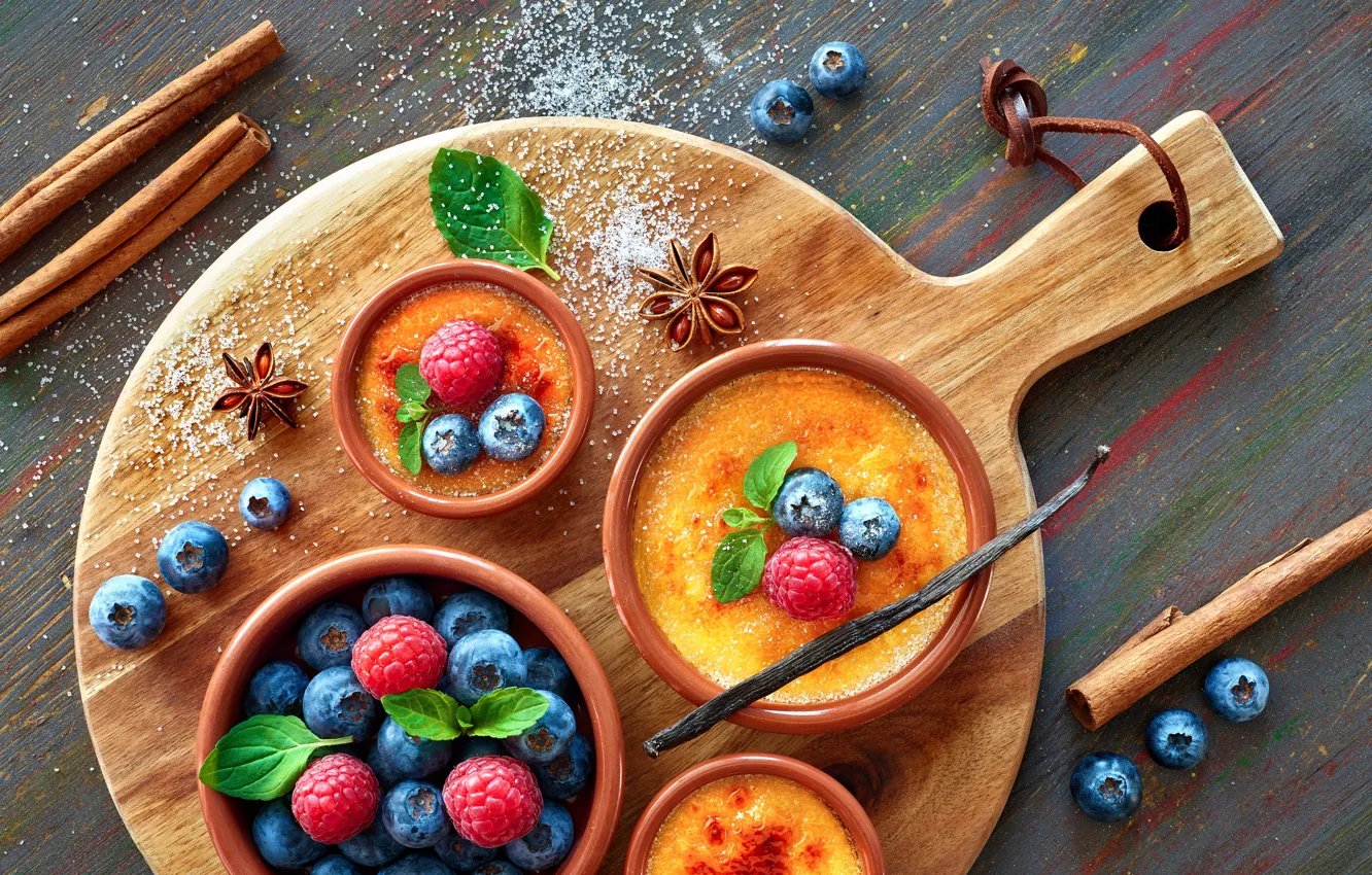 Фото обои ягоды, малина, десерт, крем-брюле, черникой