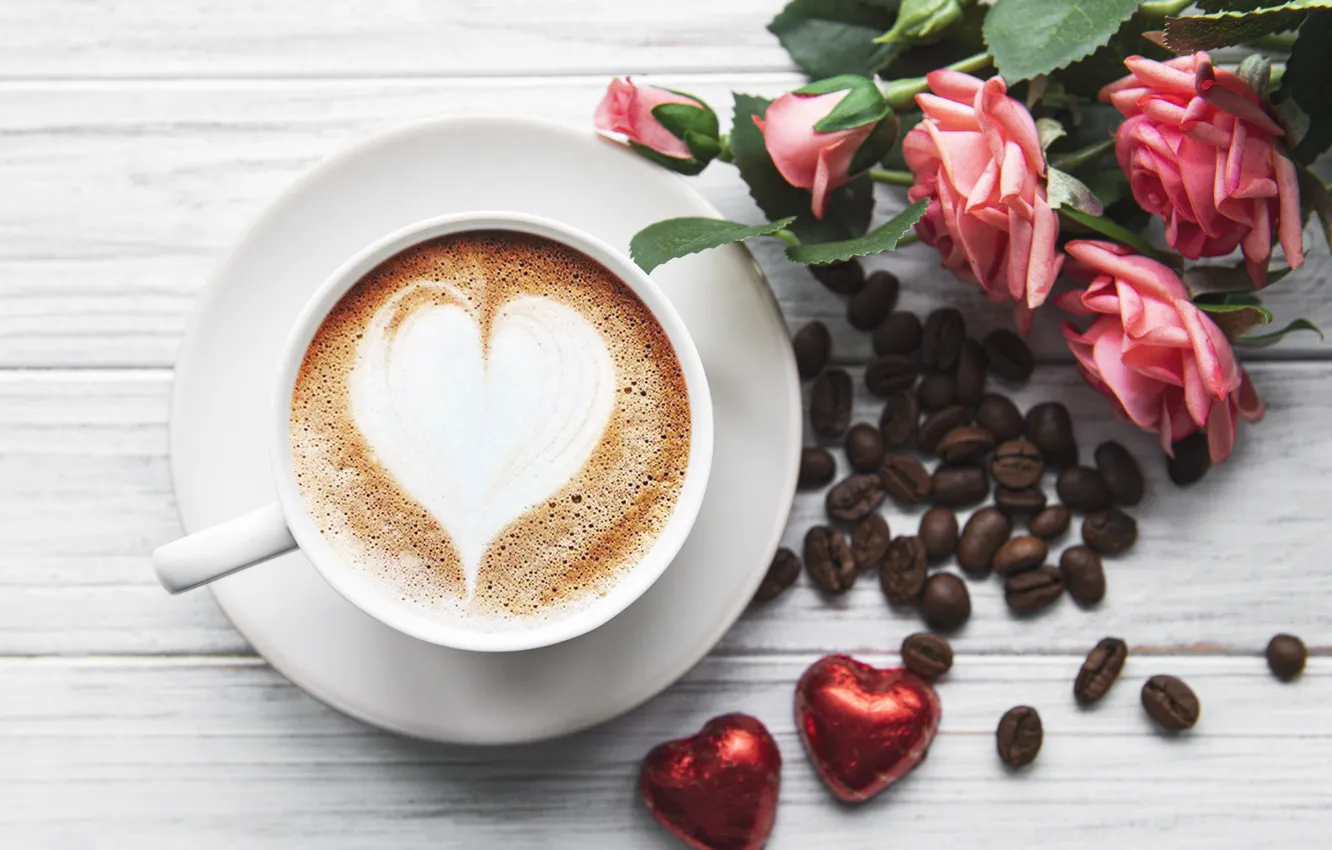 Фото обои сердце, кофе, розы, букет, конфеты, чашка, кофейные зерна, шоколадные