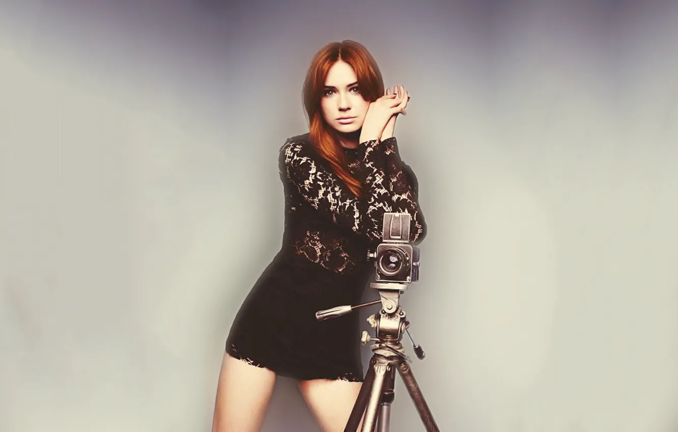 Фото обои girl, camera, beautiful, pretty, redhead