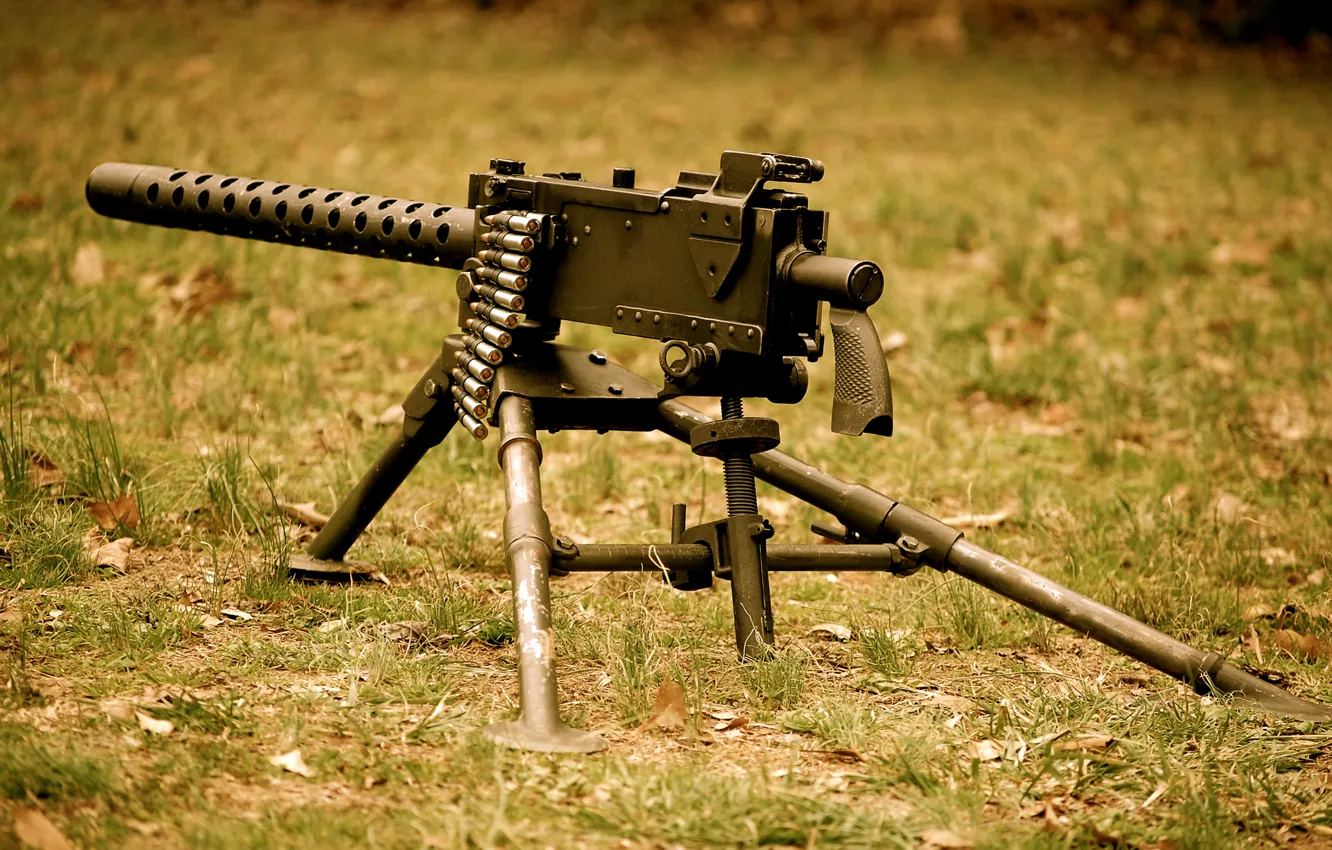 Фото обои трава, оружие, пулемёт, Браунинг, machine gun, патронная лента, «Браунинг», M1919