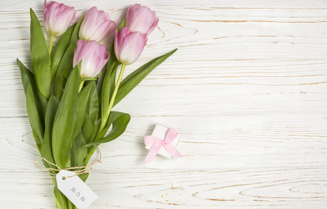 Фото обои белый, фон, тюльпаны, wood, gift box