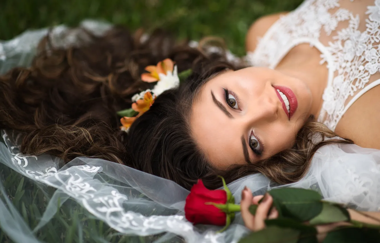 Фото обои розы, макияж, губки, Christopher Rankin