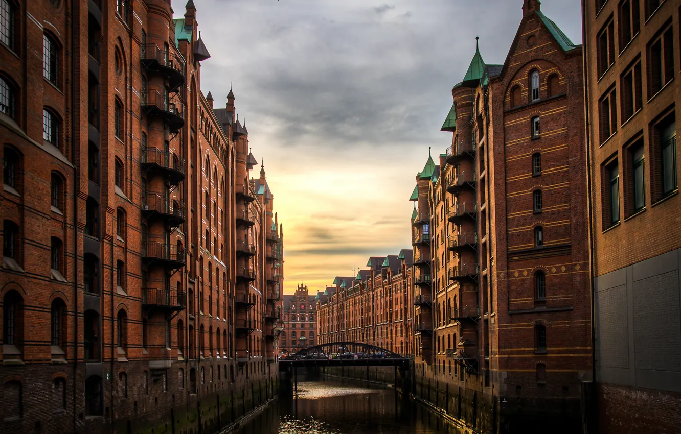 Фото обои City, Cars, Bridge, River, Houses, Meduana
