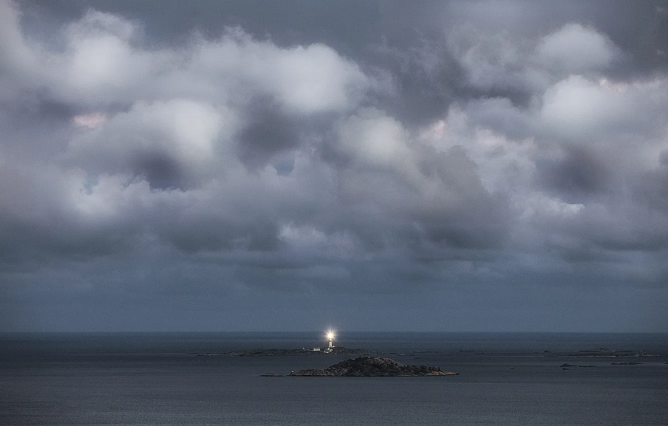 Фото обои sea, lighthouse, clouded