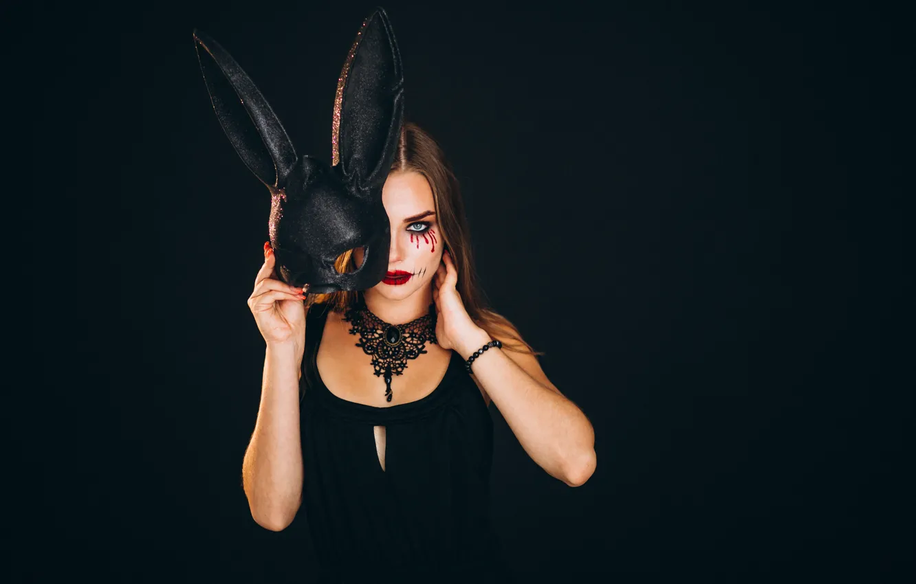 Фото обои осень, девушка, темный фон, праздник, макияж, тыква, Хеллоуин, ведьма