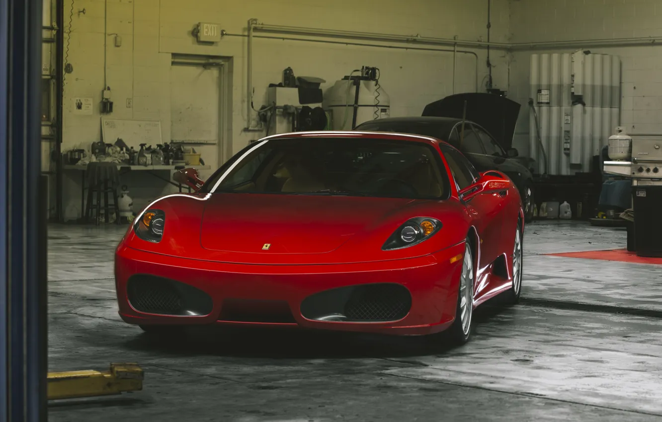 Фото обои red, ferrari, f430, garage