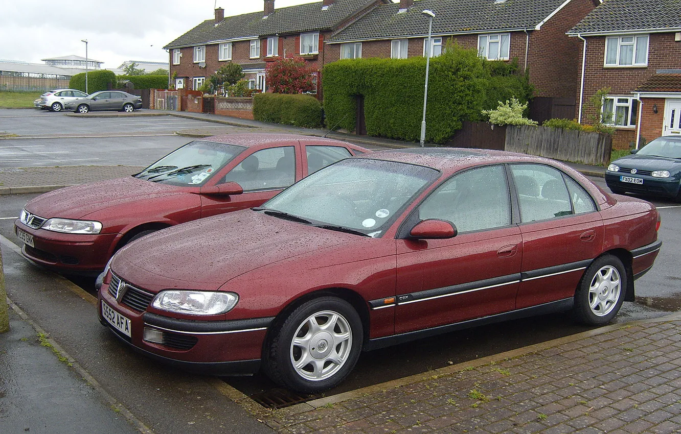 Фото обои авто, Дома, после дождя, площадка, vauxhall-omega-22-cdx