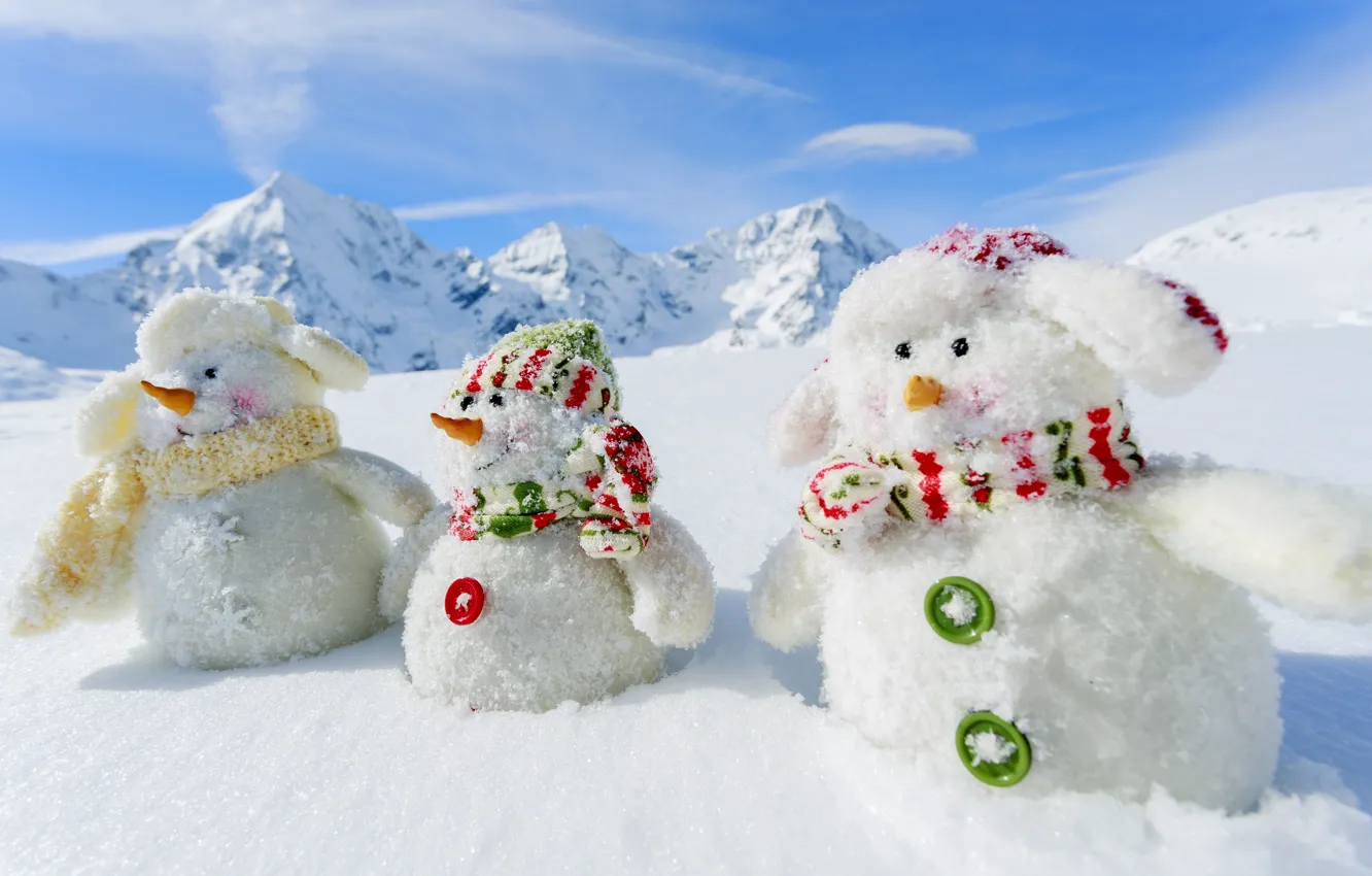 Фото обои зима, снег, горы, природа, новый год, снеговики, White snowmans, 2015