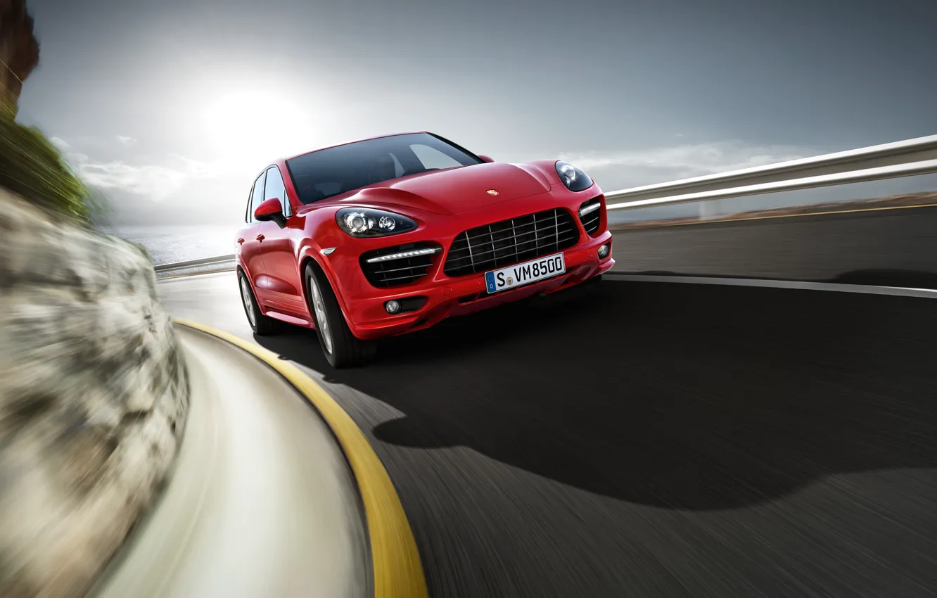 Фото обои дорога, красный, скорость, джип, Porsche Cayenne