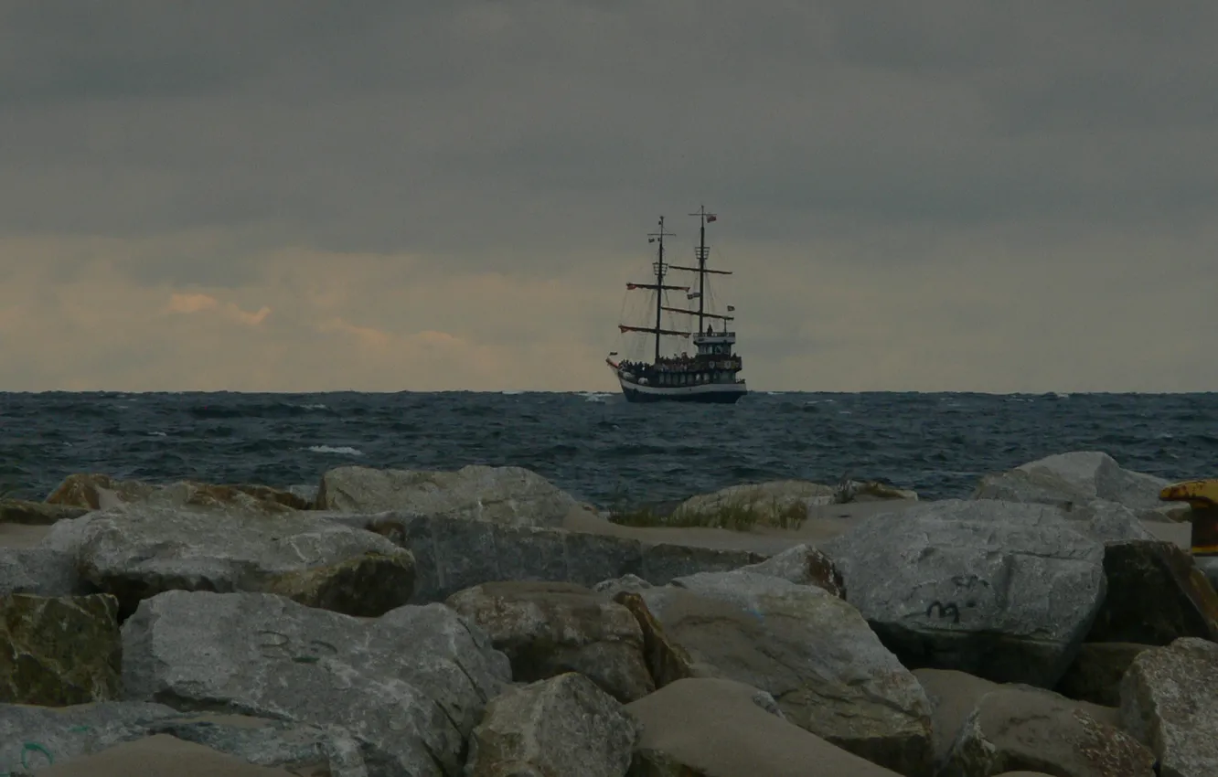 Фото обои море, вода, камни, корабль