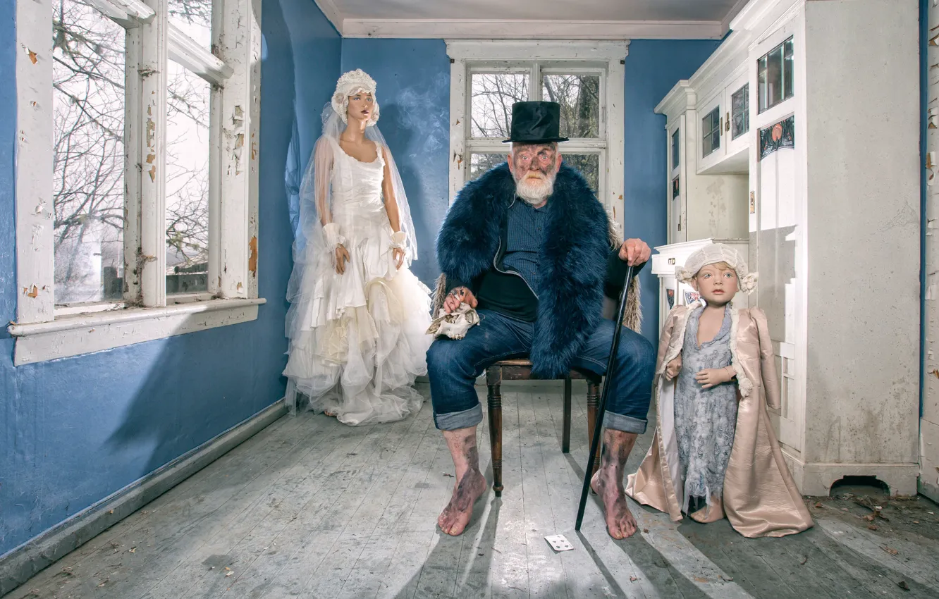 Фото обои куклы, стул, дед, борода, невеста