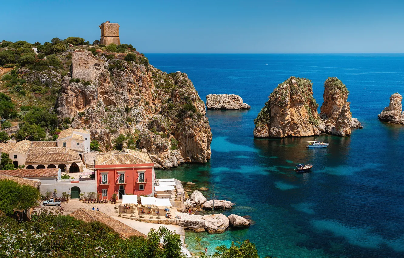 Фото обои море, пейзаж, скалы, остров, дома, лодки, Италия, Сицилия