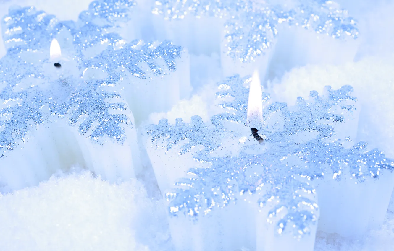 Фото обои белый, снег, свечи
